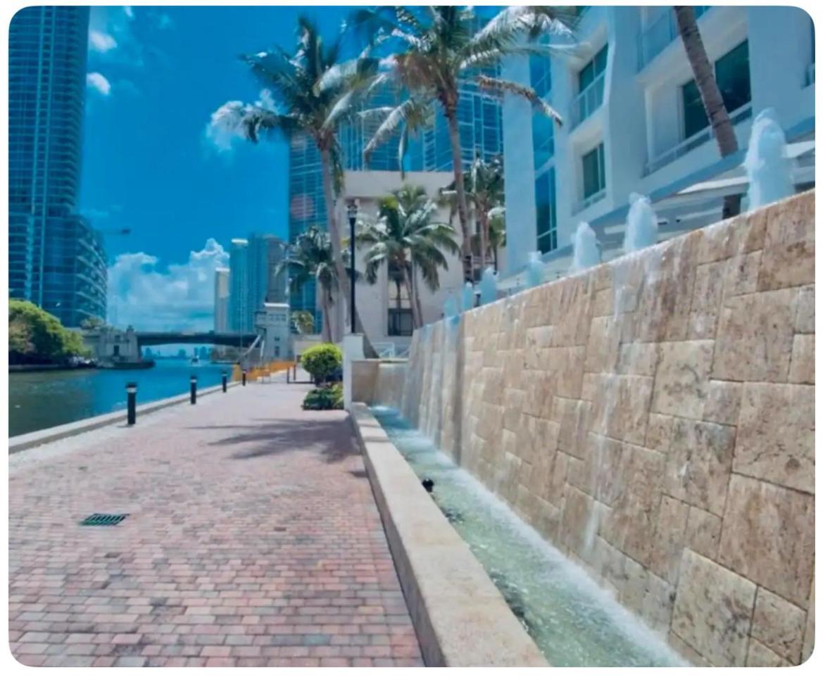 2 Story Loft Downtown Miami Apartman Kültér fotó